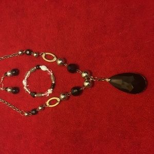 Black and Silver Hand designed Necklace set.